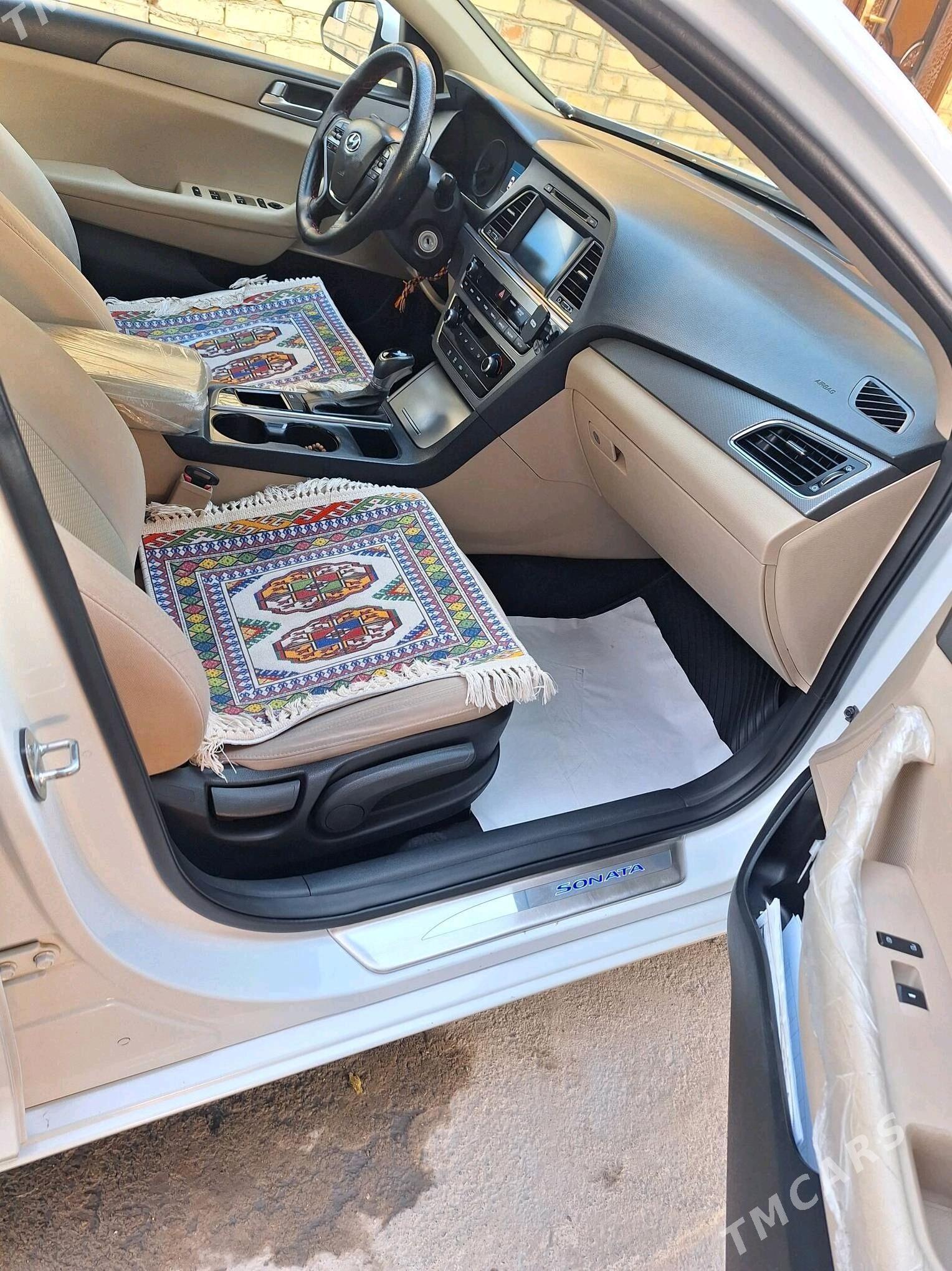 Hyundai Sonata 2016 - 170 000 TMT - Ак-Бугдайский этрап - img 2