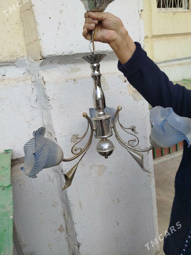 Lustra - Parahat 4 - img 1