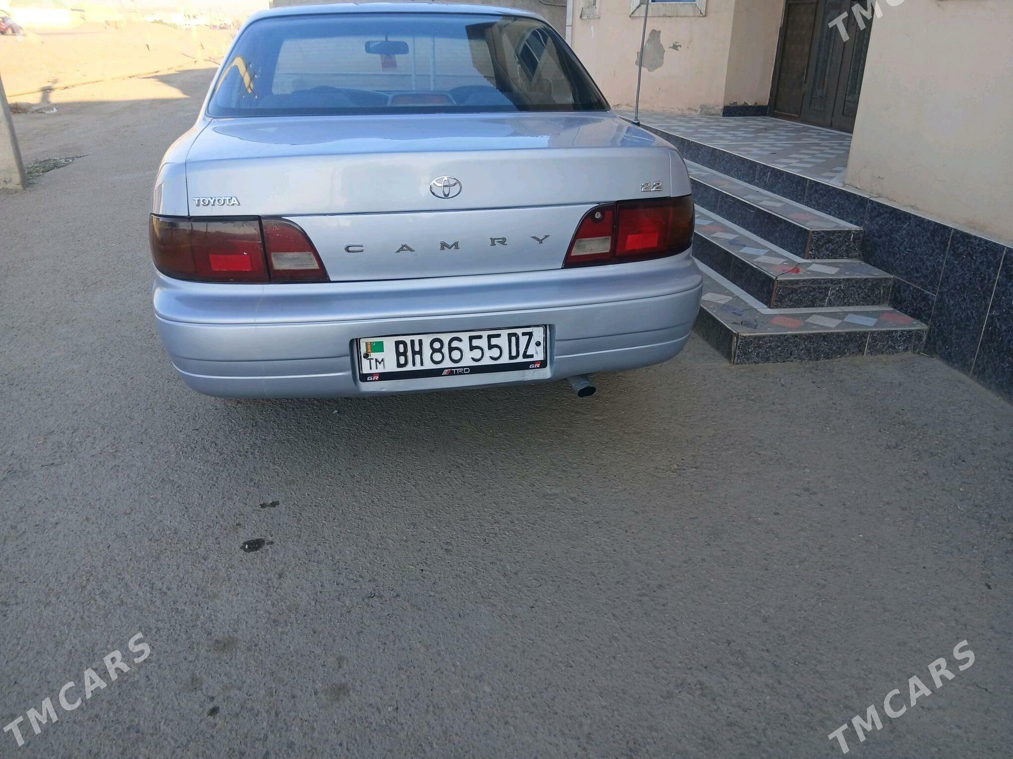 Toyota Camry 1995 - 100 000 TMT - Gubadag - img 2