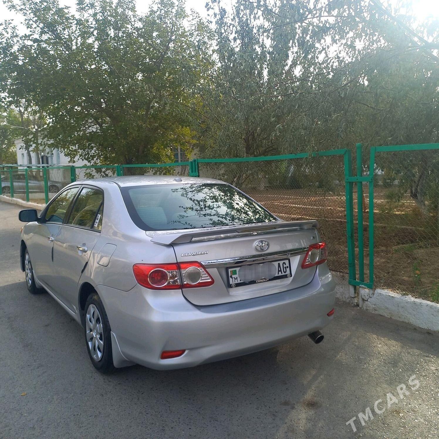 Toyota Corolla 2011 - 167 000 TMT - Ашхабад - img 2