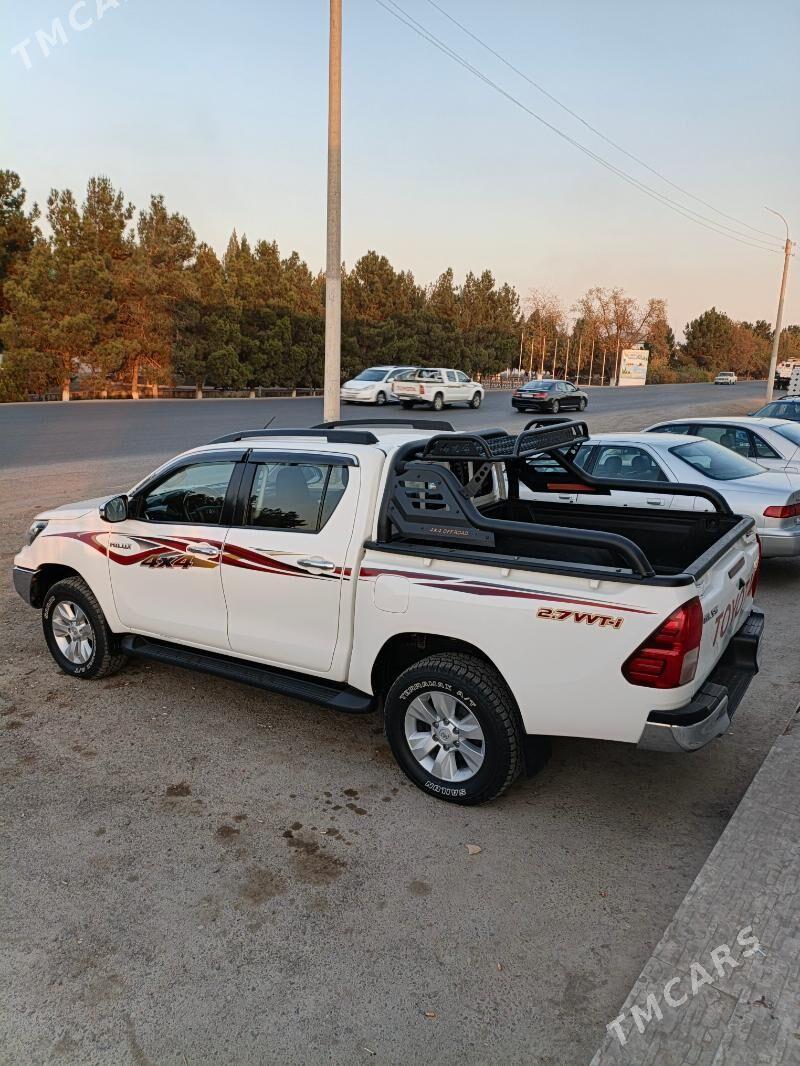 Toyota Hilux 2017 - 460 000 TMT - Mary - img 4