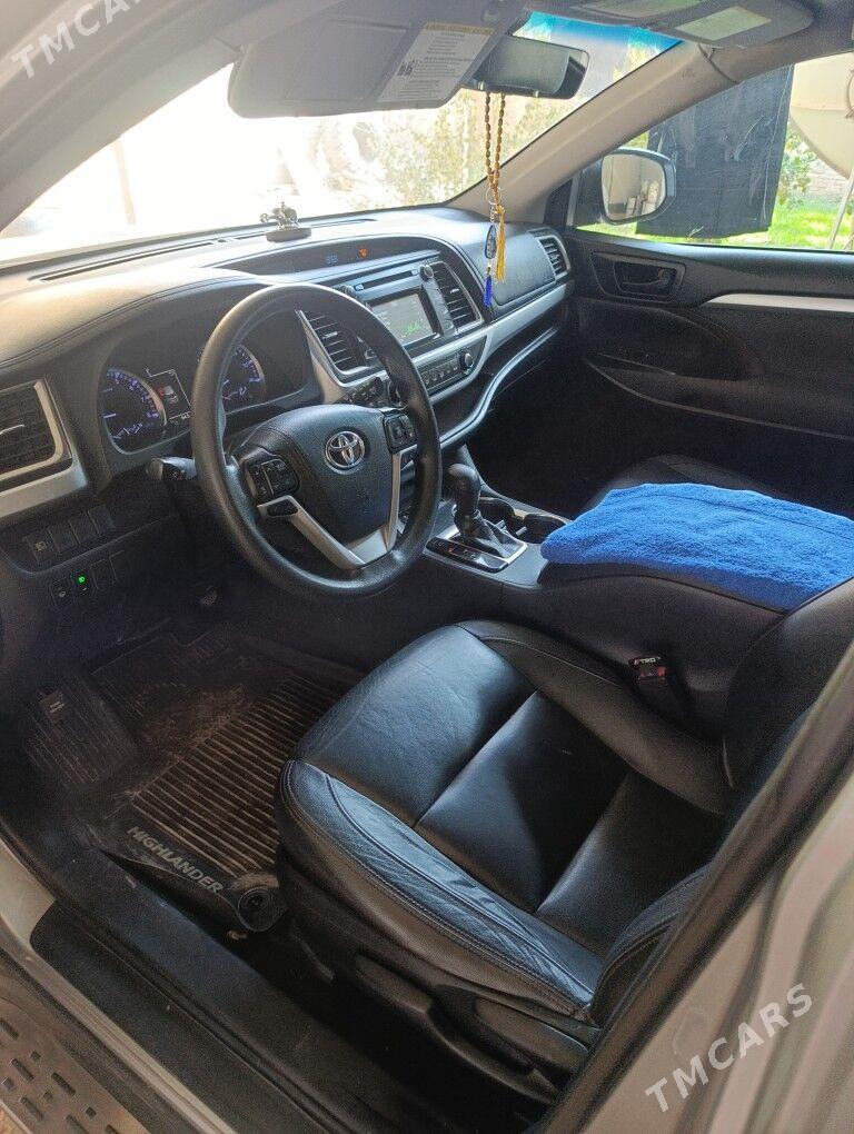 Toyota Highlander 2019 - 430 000 TMT - Саят - img 3