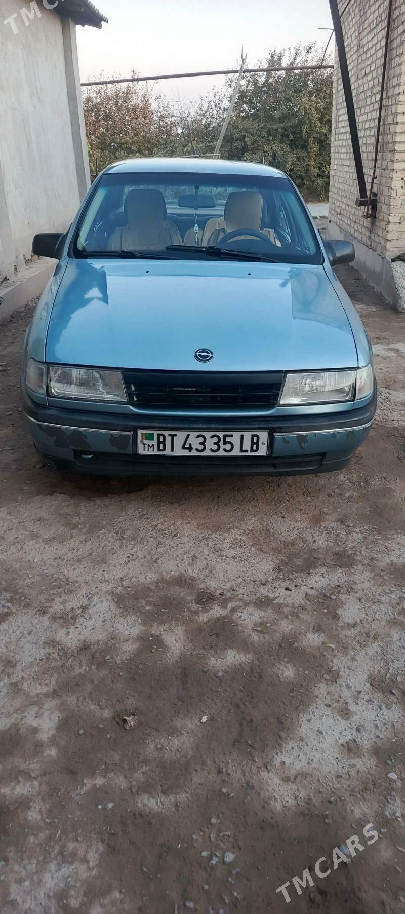 Opel Vectra 1991 - 35 000 TMT - Sakar - img 6