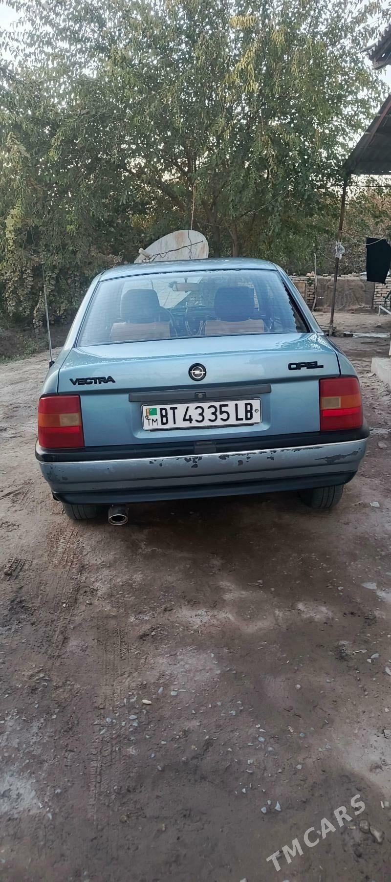 Opel Vectra 1991 - 35 000 TMT - Sakar - img 4