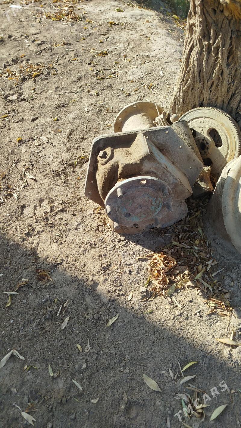 MTZ T-28 1992 - 1 500 TMT - Hojambaz - img 2