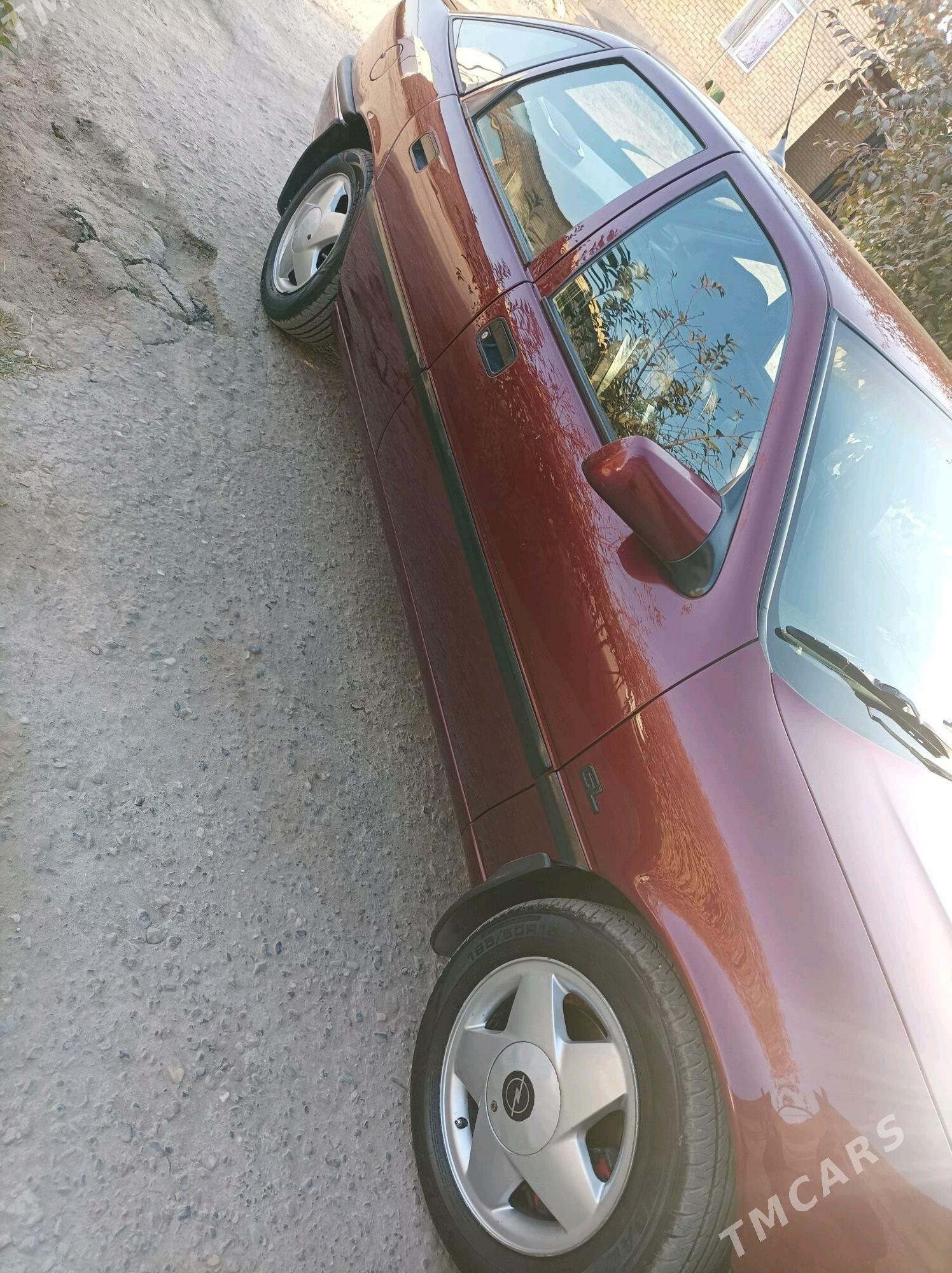 Opel Vectra 1995 - 56 000 TMT - Сакар - img 3