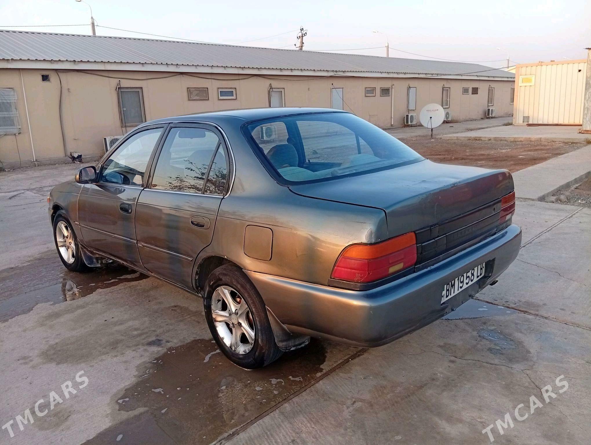 Toyota Corolla 1992 - 30 000 TMT - Dostluk - img 3