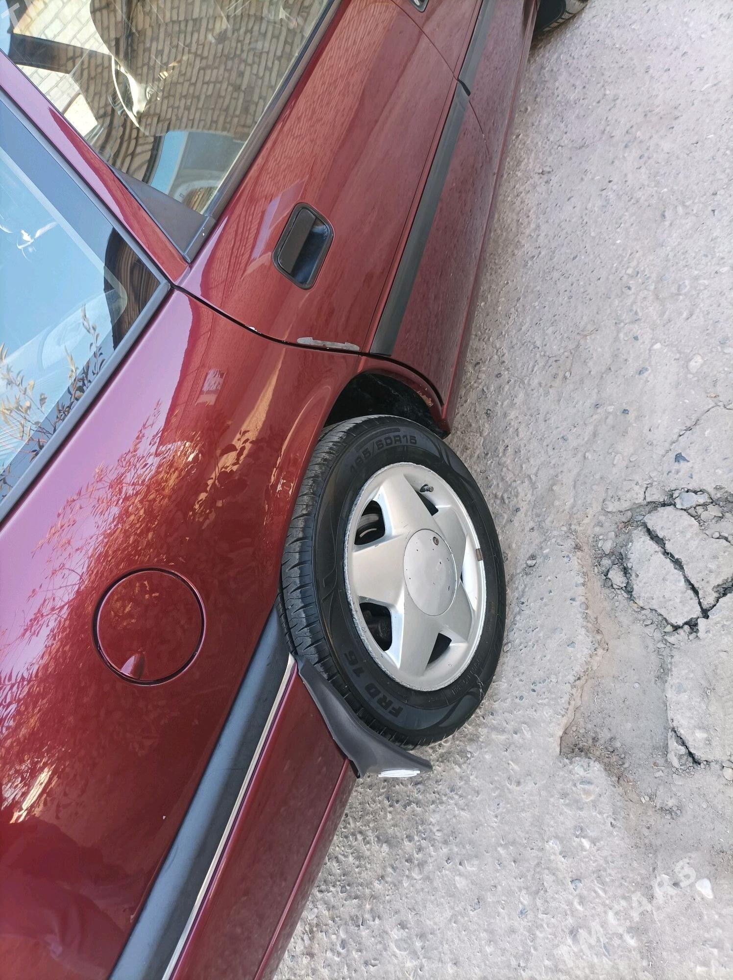 Opel Vectra 1995 - 56 000 TMT - Сакар - img 6