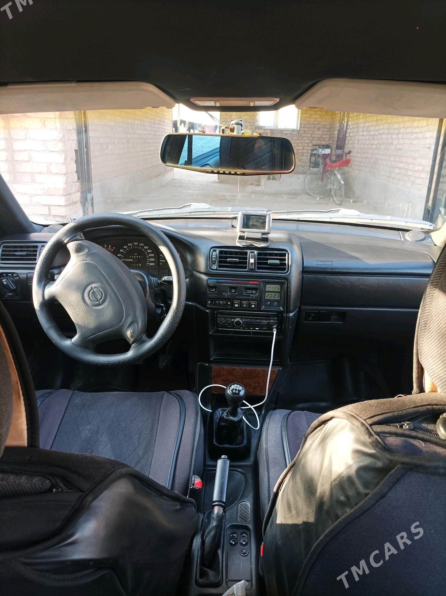 Opel Vectra 1995 - 56 000 TMT - Сакар - img 7