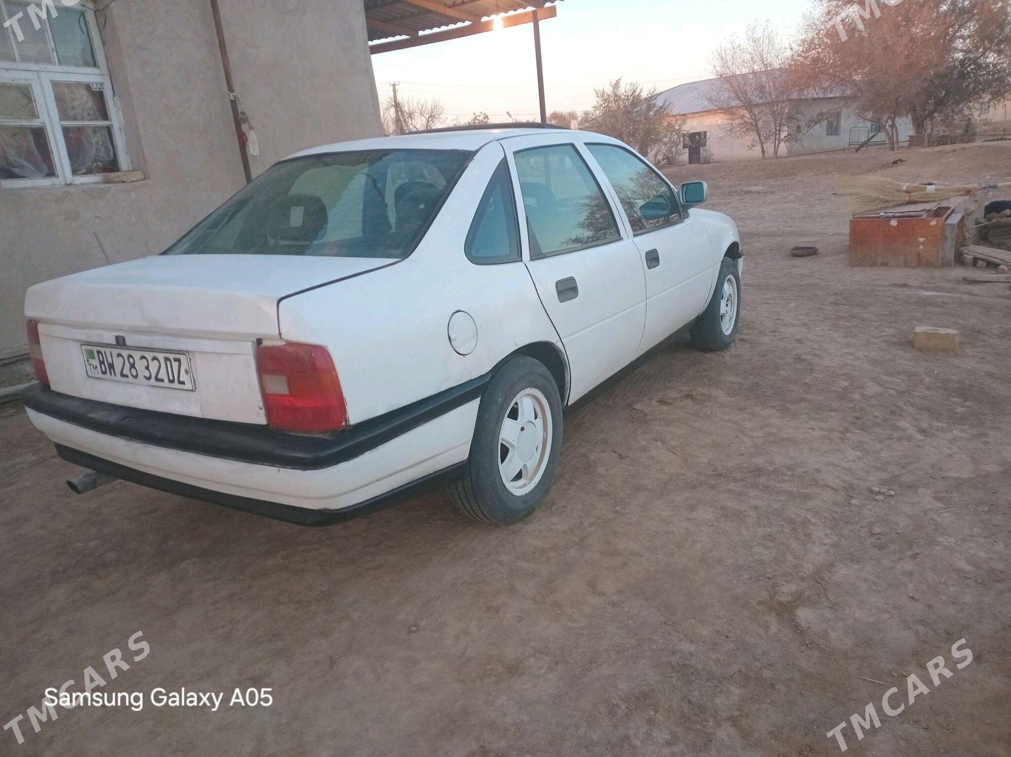 Opel Vectra 1991 - 23 000 TMT - Болдумсаз - img 2