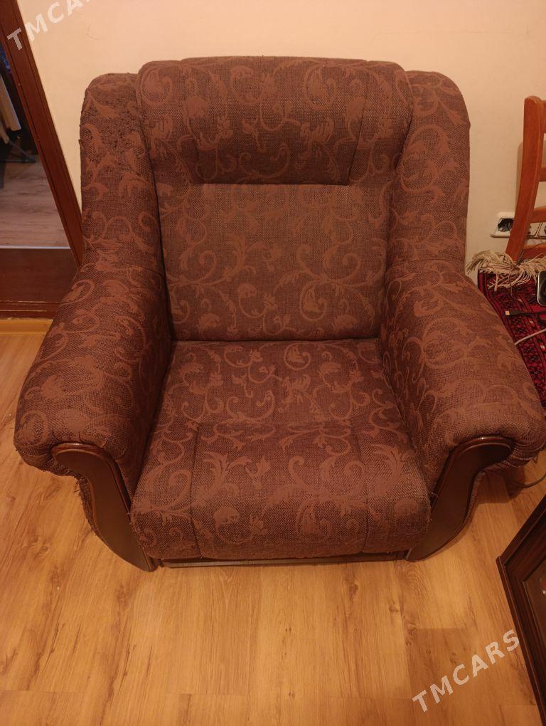 Продаю диван и кресла б/у - 1 mkr - img 3