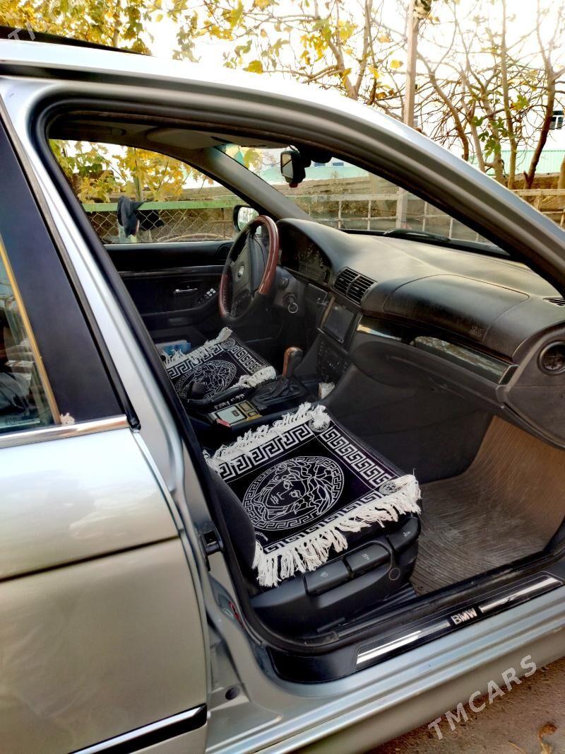 BMW E39 1997 - 90 000 TMT - Туркменбаши - img 3