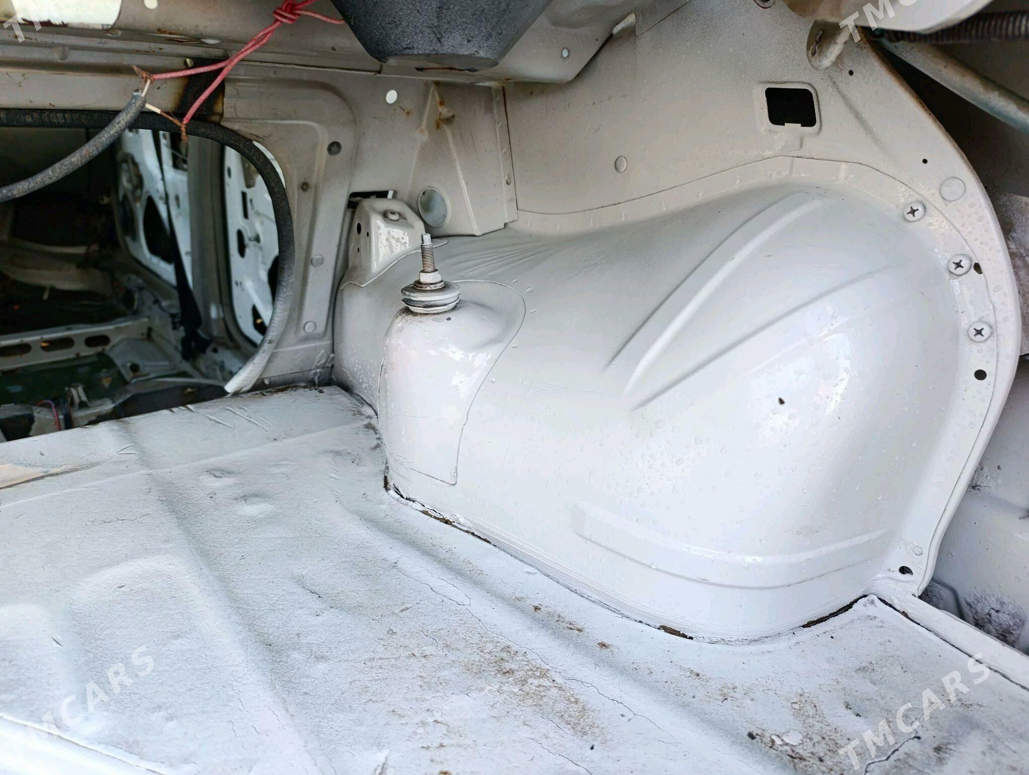 Opel Vectra 1990 - 43 000 TMT - Мир 7 - img 9