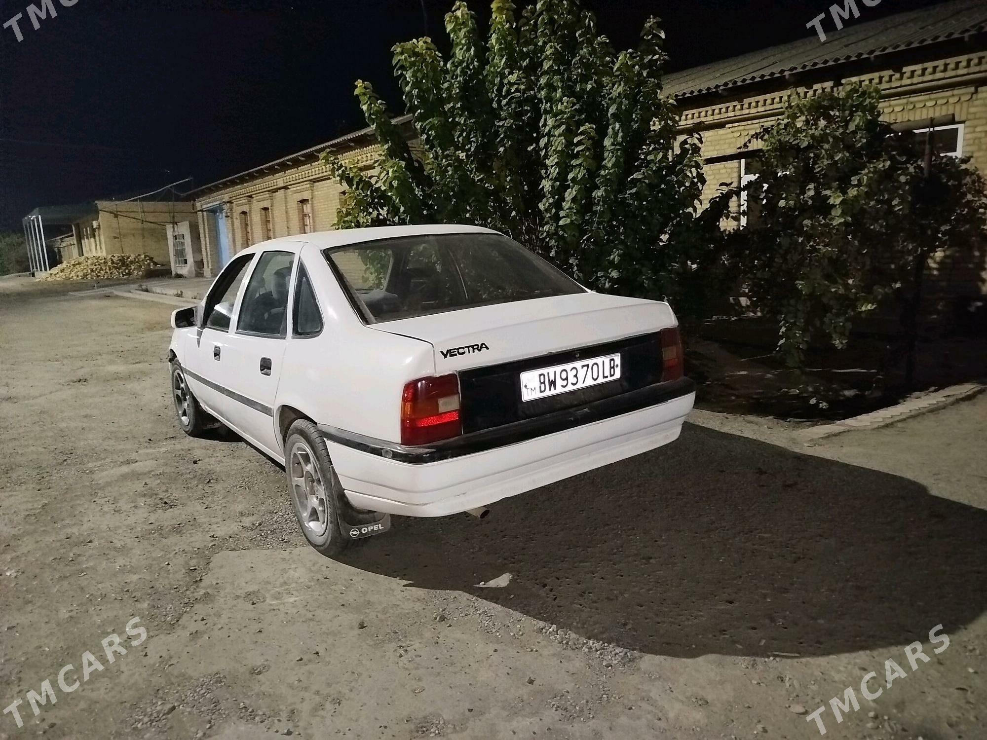 Opel Vectra 1991 - 27 000 TMT - Çärjew - img 2