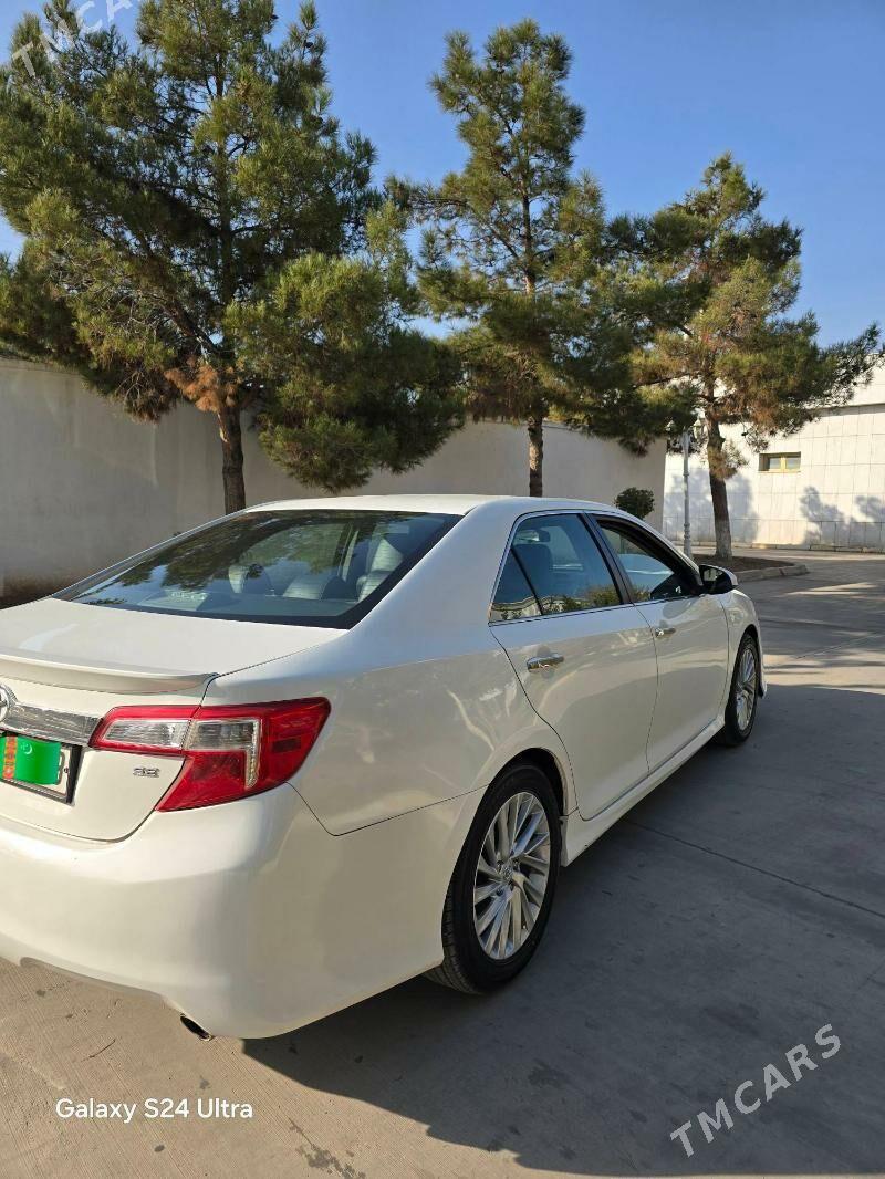 Toyota Camry 2012 - 210 000 TMT - Çärjew - img 3