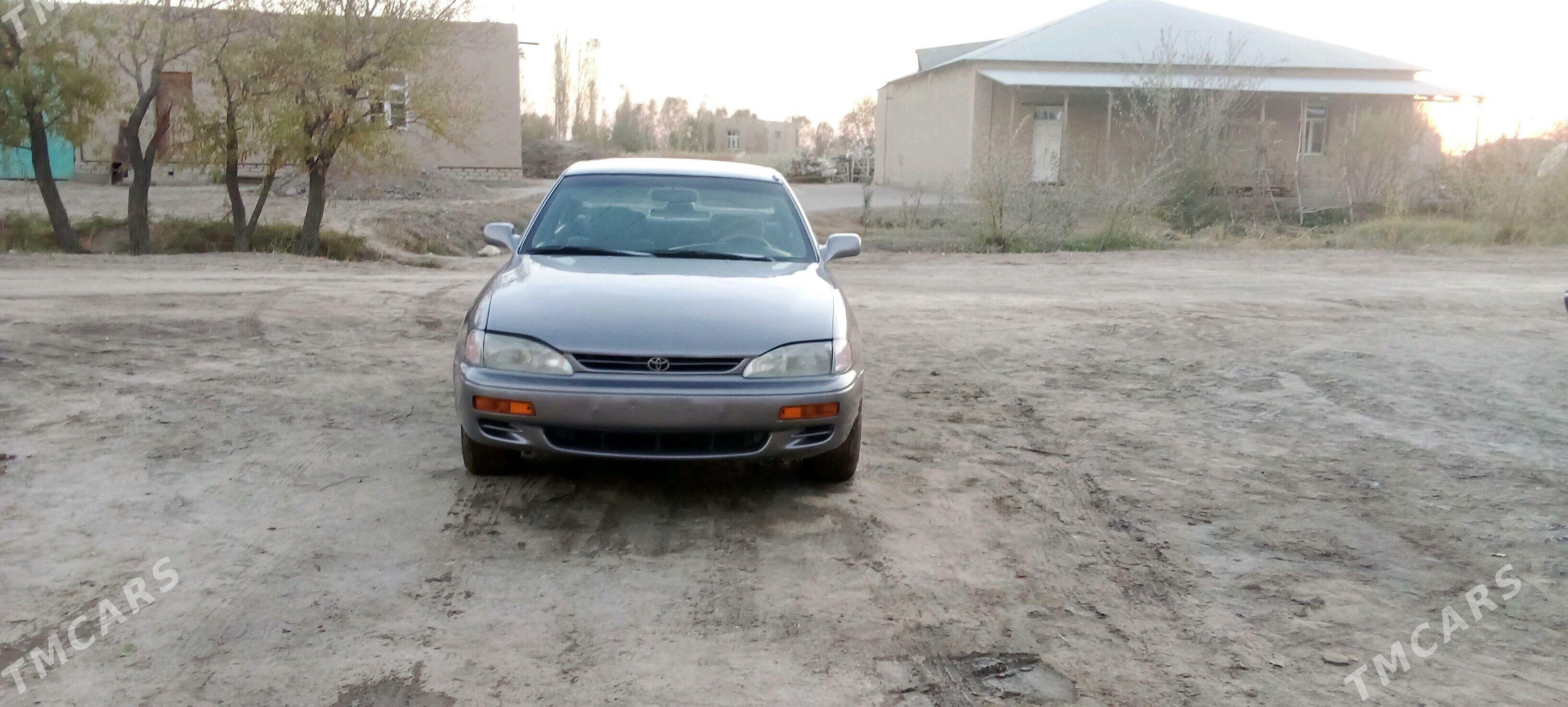 Toyota Camry 1996 - 110 000 TMT - Гурбансолтан Едже - img 1