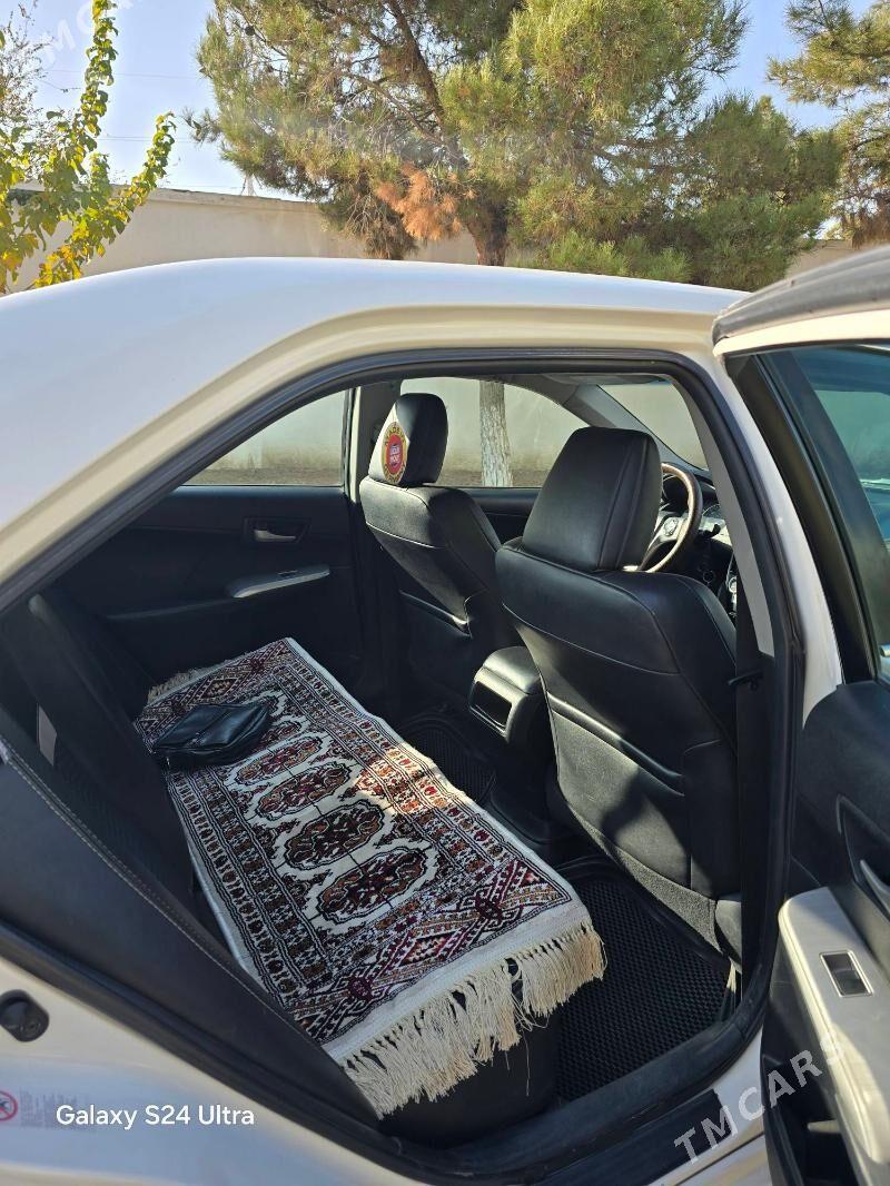 Toyota Camry 2012 - 210 000 TMT - Çärjew - img 5