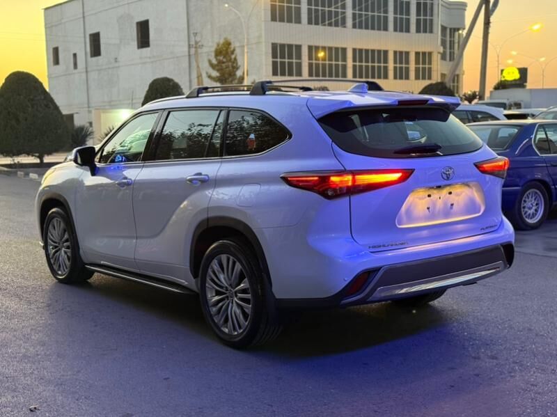 Toyota Highlander 2023 - 756 000 TMT - Мары - img 3