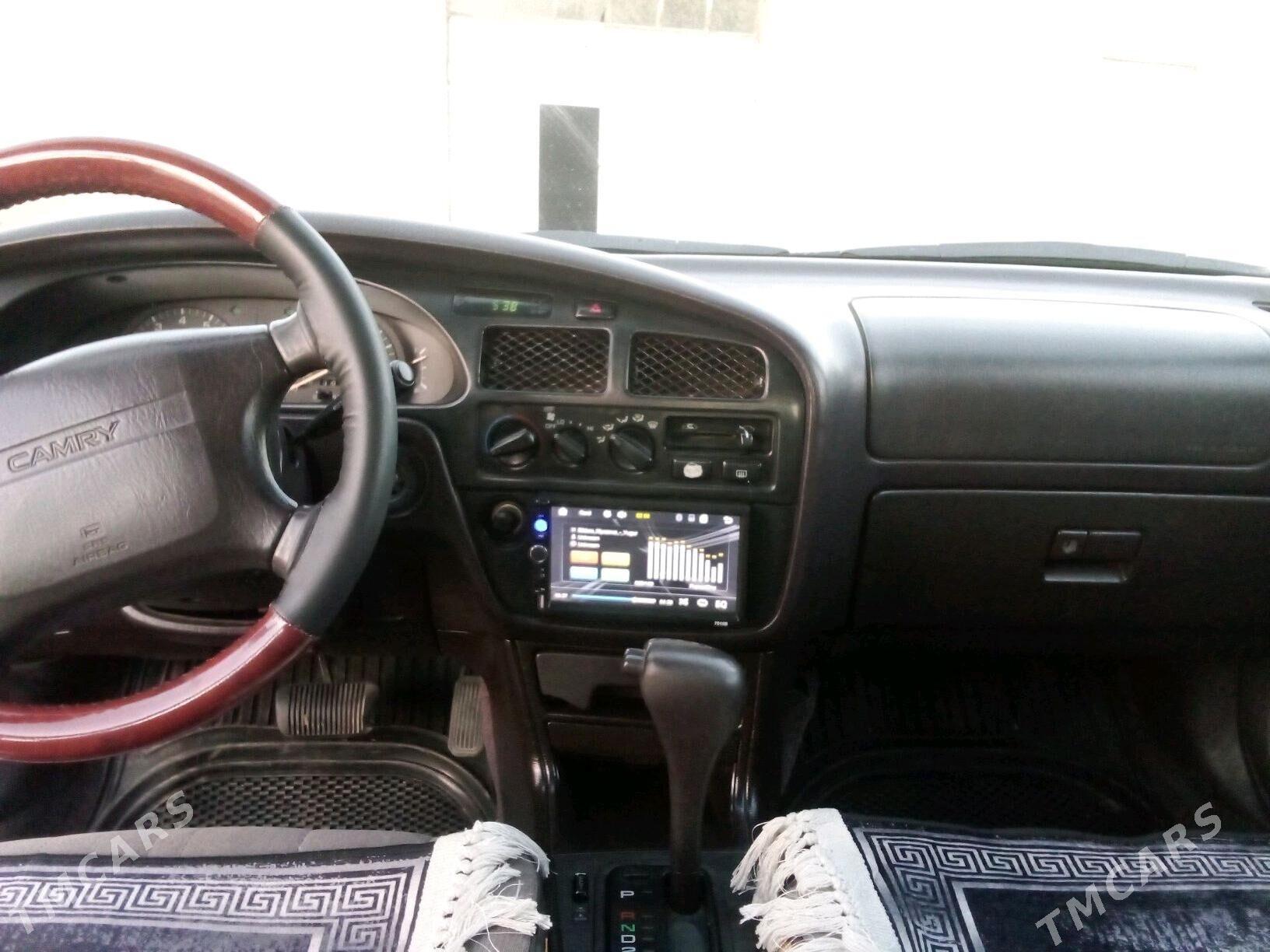 Toyota Camry 1996 - 110 000 TMT - Гурбансолтан Едже - img 4