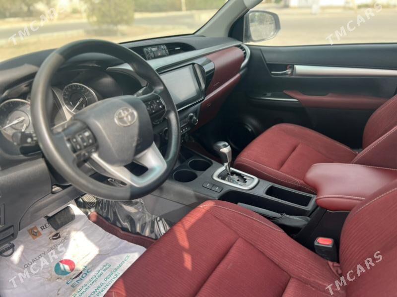 Toyota Hilux 2024 - 600 000 TMT - Ашхабад - img 4