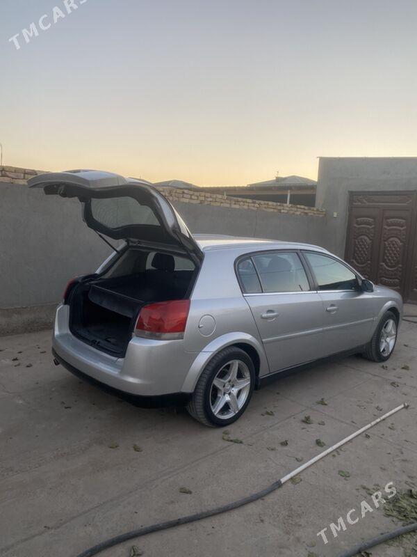 Opel Signum 2003 - 87 000 TMT - Дашогуз - img 2
