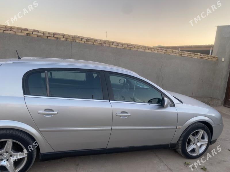 Opel Signum 2003 - 87 000 TMT - Дашогуз - img 4
