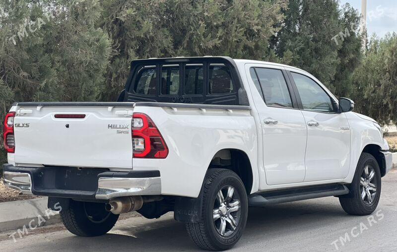 Toyota Hilux 2024 - 600 000 TMT - Ашхабад - img 2