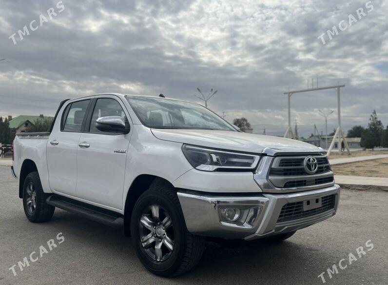 Toyota Hilux 2024 - 600 000 TMT - Ашхабад - img 8