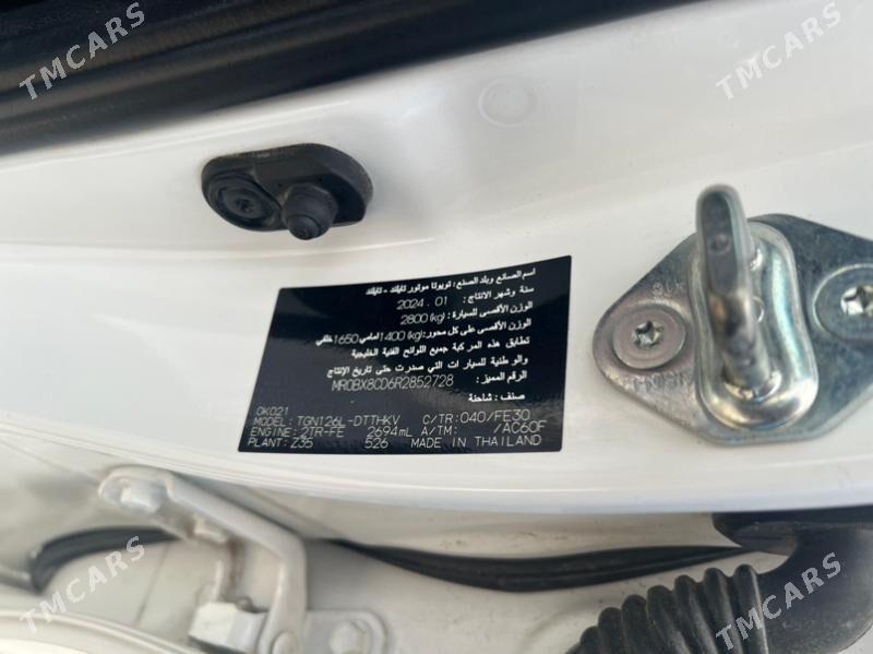 Toyota Hilux 2024 - 600 000 TMT - Ашхабад - img 7