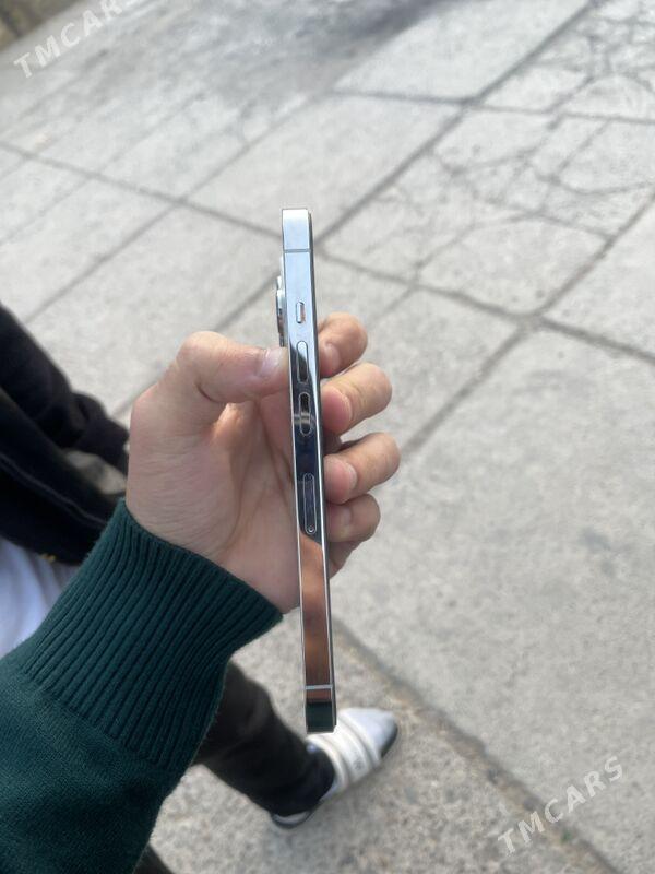 iphone 13 - Sarahs - img 3