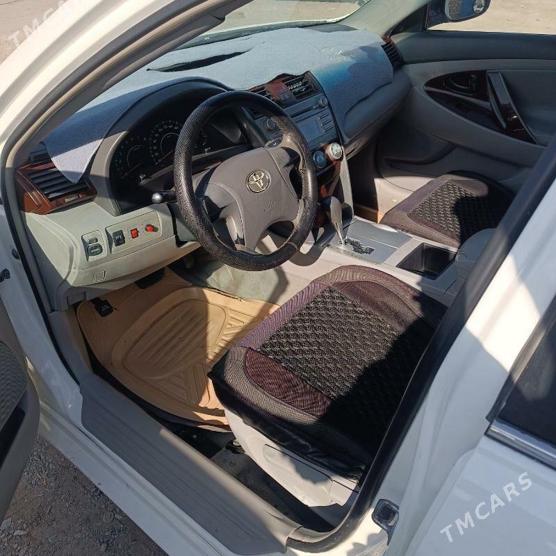 Toyota Camry 2010 - 125 000 TMT - Мары - img 4