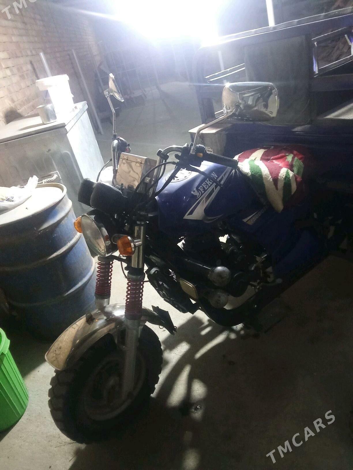 Fekon FK200-14G 2015 - 14 200 TMT - Бахарден - img 1