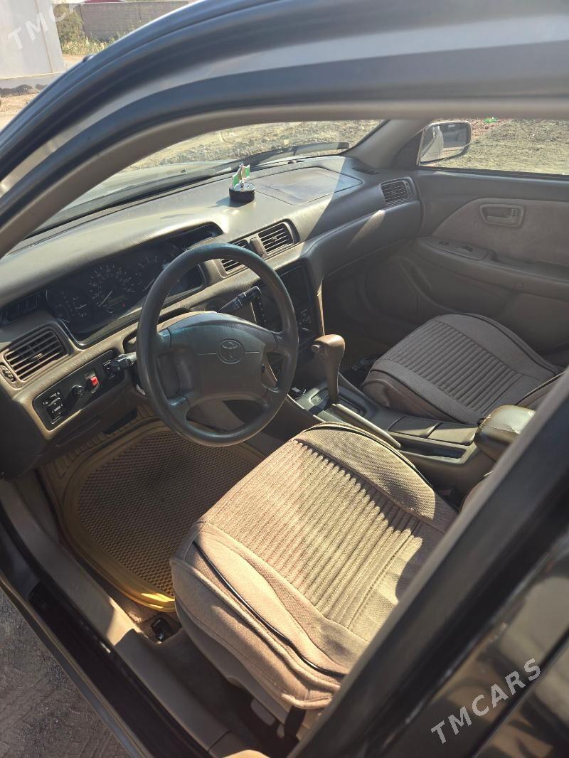 Toyota Camry 1999 - 150 000 TMT - Ýolöten - img 4