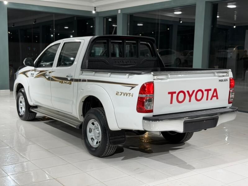 Toyota Hilux 2014 - 360 000 TMT - Balkanabat - img 5