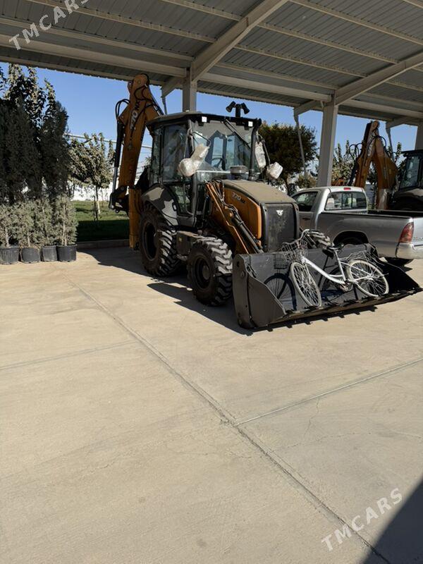 JCB 3CX Compact 2025 - 1 100 000 TMT - Улица Г. Кулиева (Объездная) - img 4