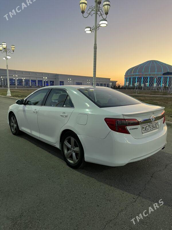 Toyota Camry 2012 - 175 000 TMT - Дашогуз - img 4