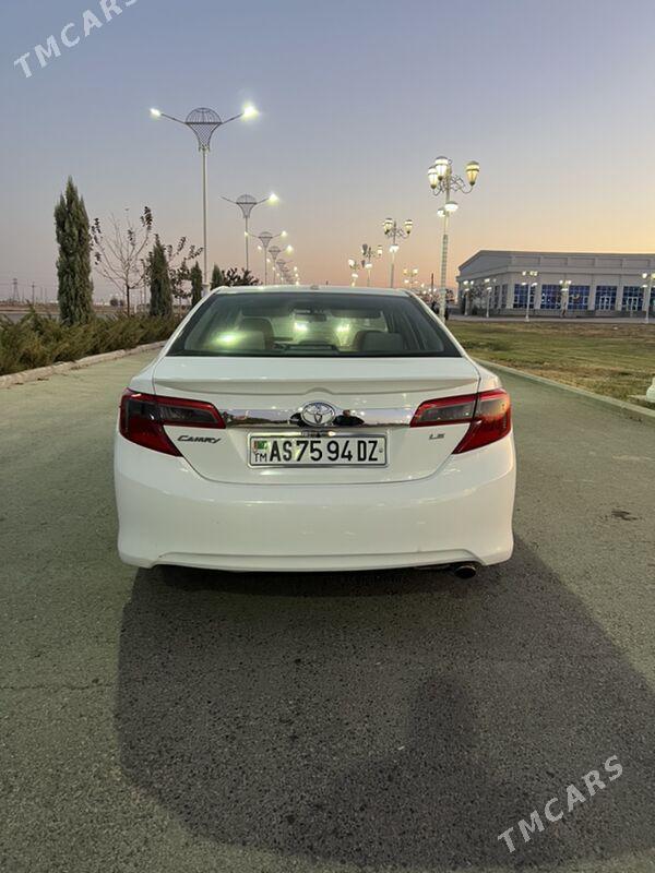 Toyota Camry 2012 - 175 000 TMT - Дашогуз - img 7