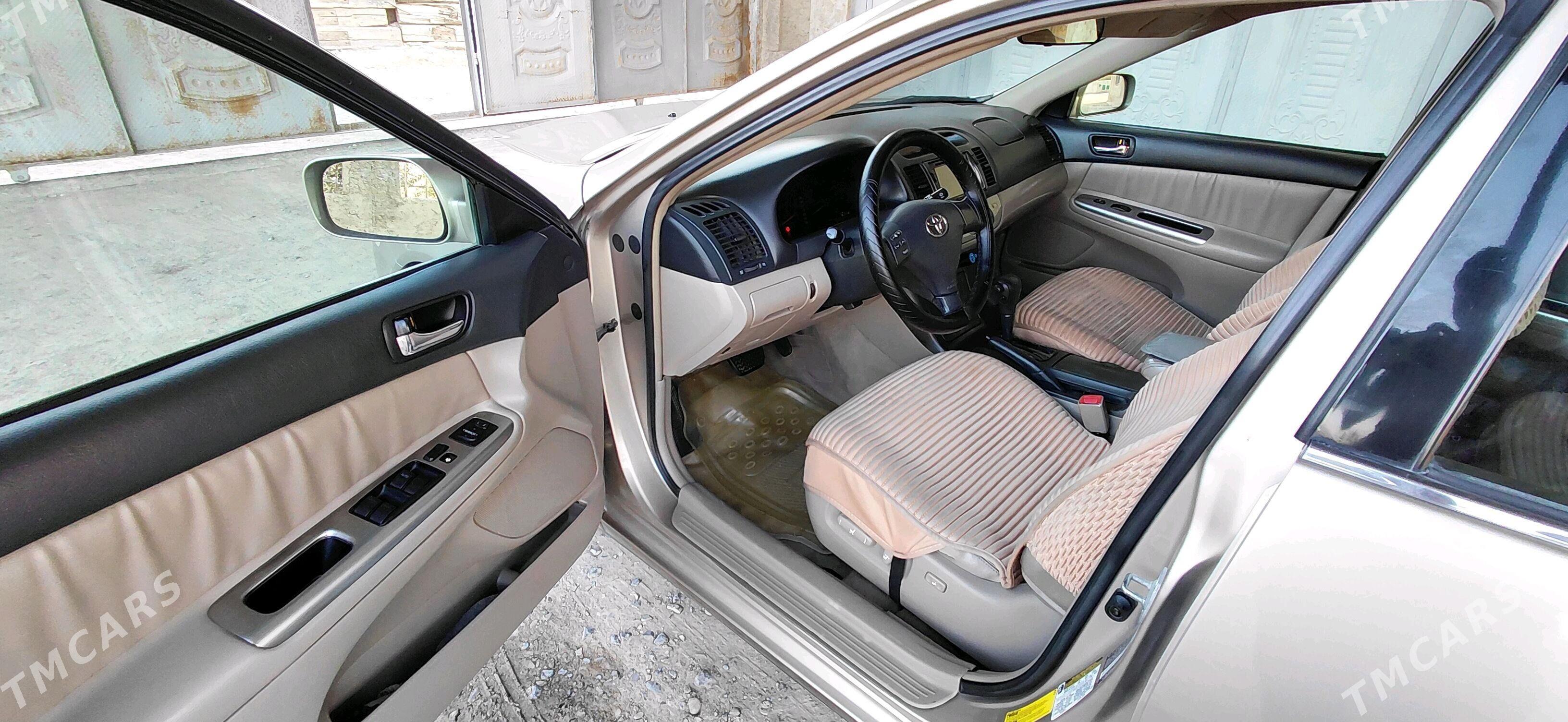 Toyota Camry 2005 - 250 000 TMT - Bäherden - img 6