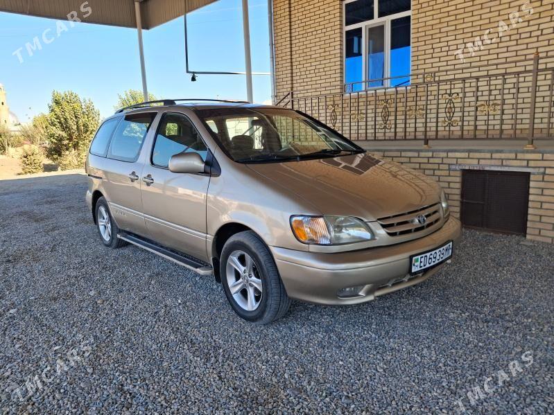 Toyota Sienna 2001 - 176 000 TMT - Мары - img 2