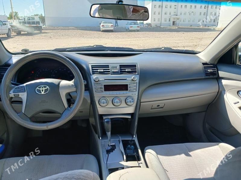 Toyota Camry 2011 - 210 000 TMT - Дашогуз - img 8