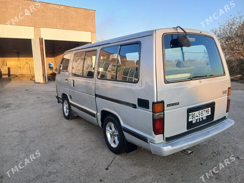 Toyota Hiace 1989 - 44 000 TMT - Мургап - img 2