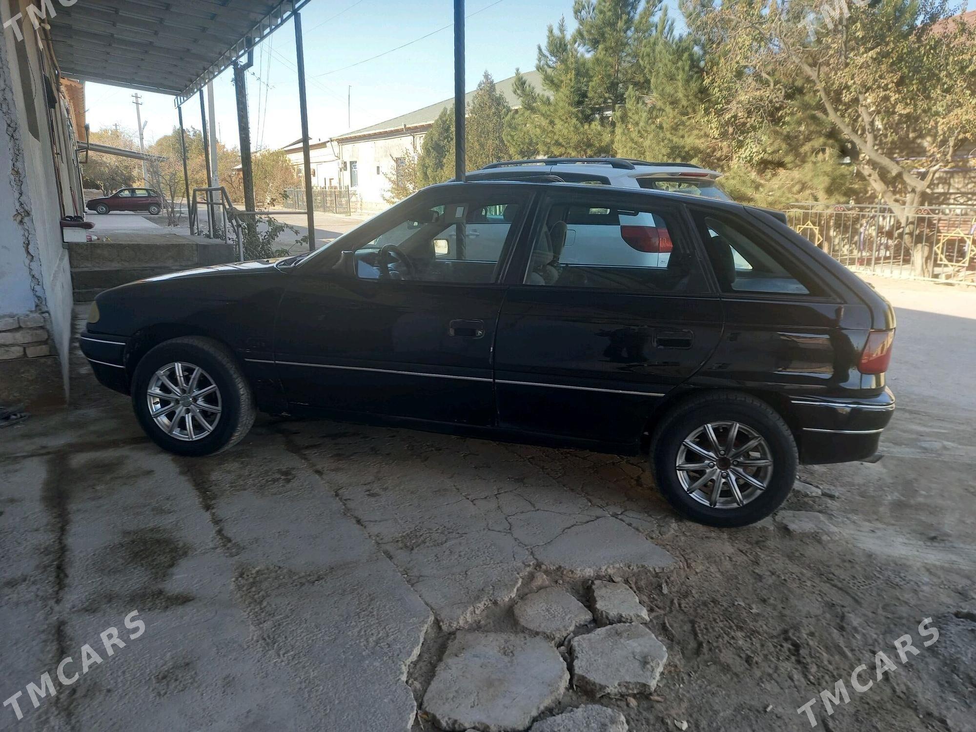 Opel Astra 1992 - 35 000 TMT - Шабатский этрап - img 2