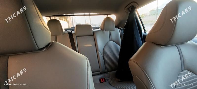 Toyota Camry 2018 - 305 000 TMT - Теджен - img 6