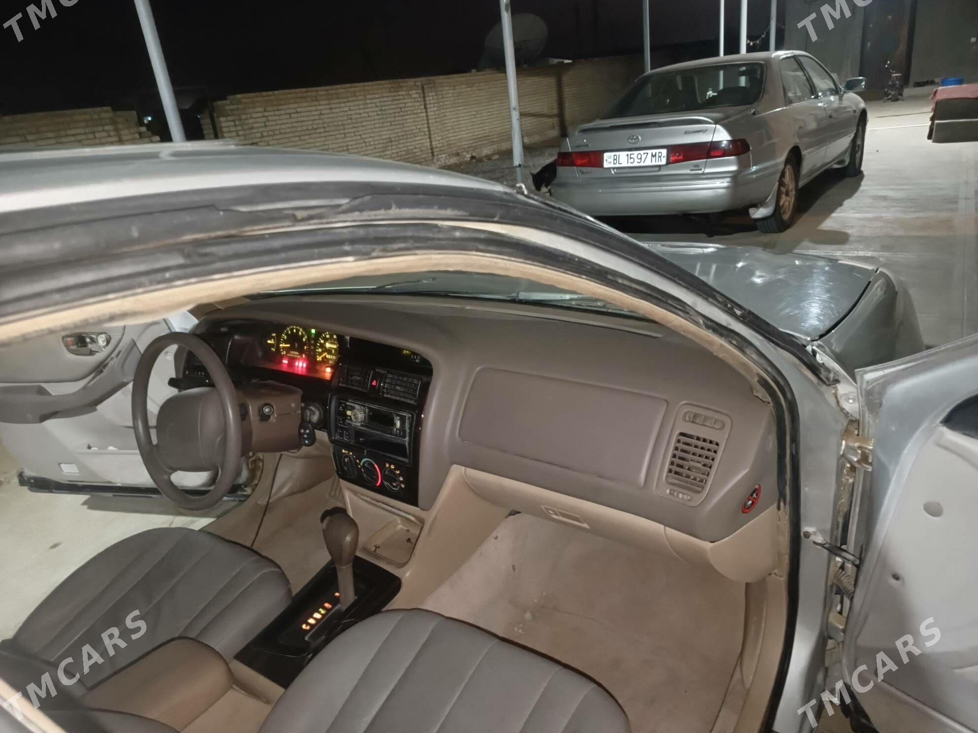 Toyota Avalon 1996 - 100 000 TMT - Ёлётен - img 3