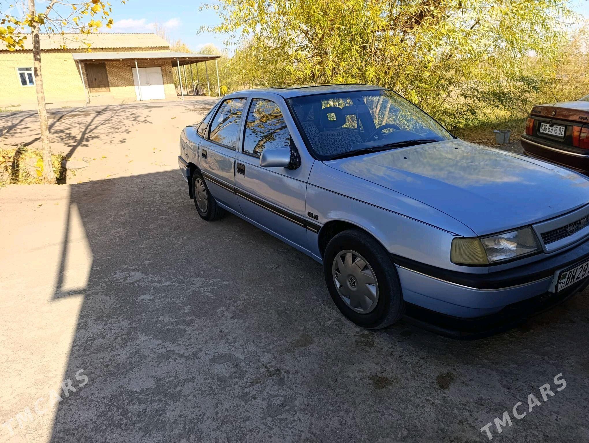 Opel Vectra 1989 - 40 000 TMT - Губадаг - img 2