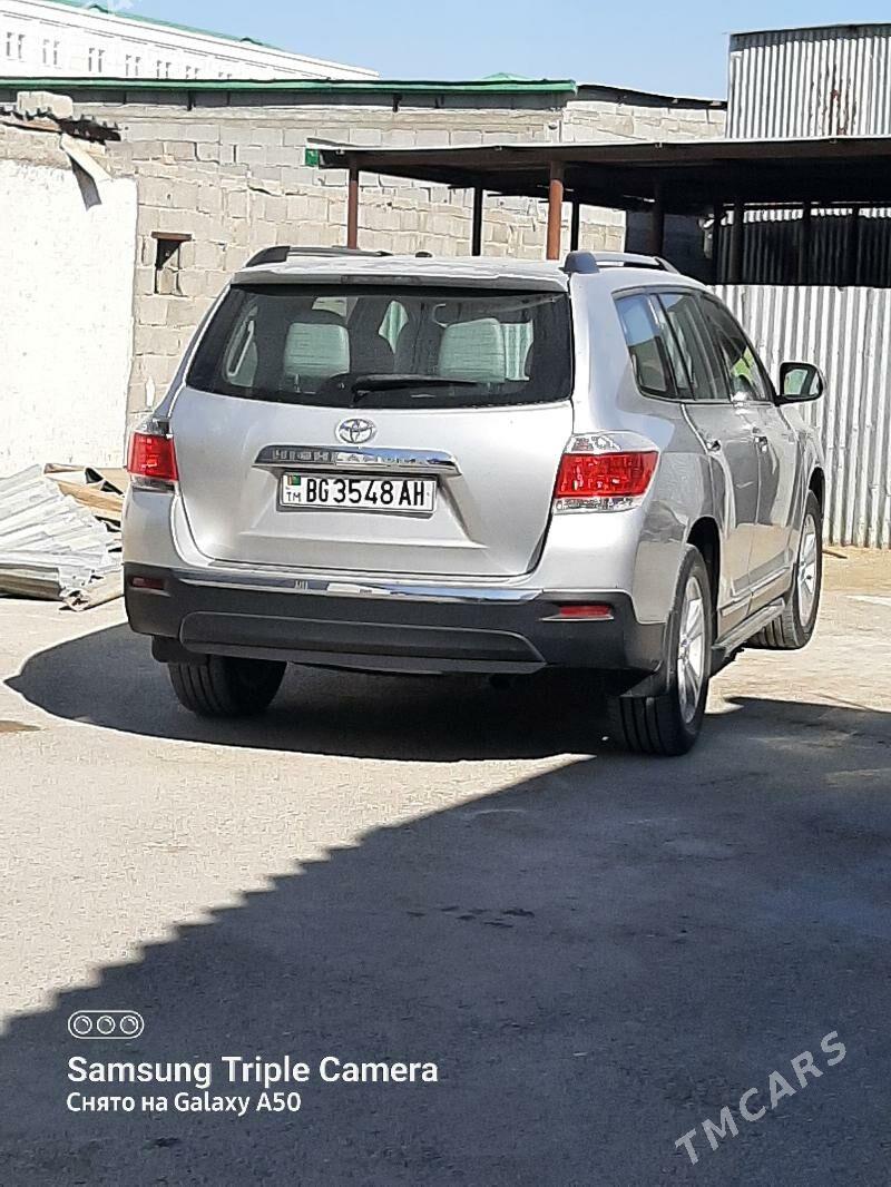 Toyota Highlander 2011 - 365 000 TMT - Aşgabat - img 2