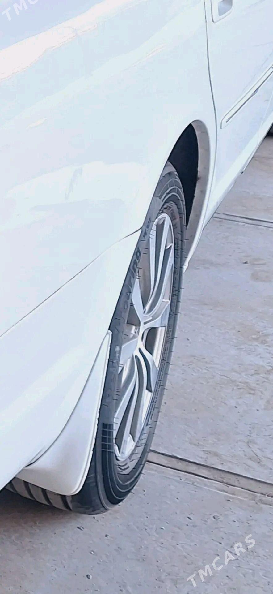 Toyota Avalon 2004 - 240 000 TMT - Hojambaz - img 2