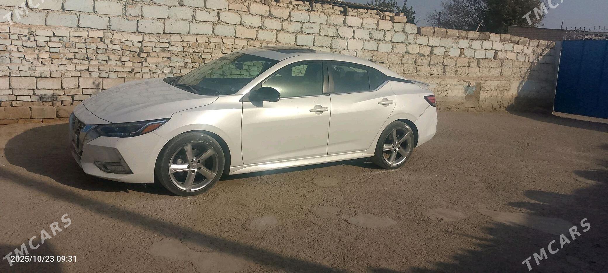 Nissan Sentra 2023 - 215 000 TMT - Теджен - img 8