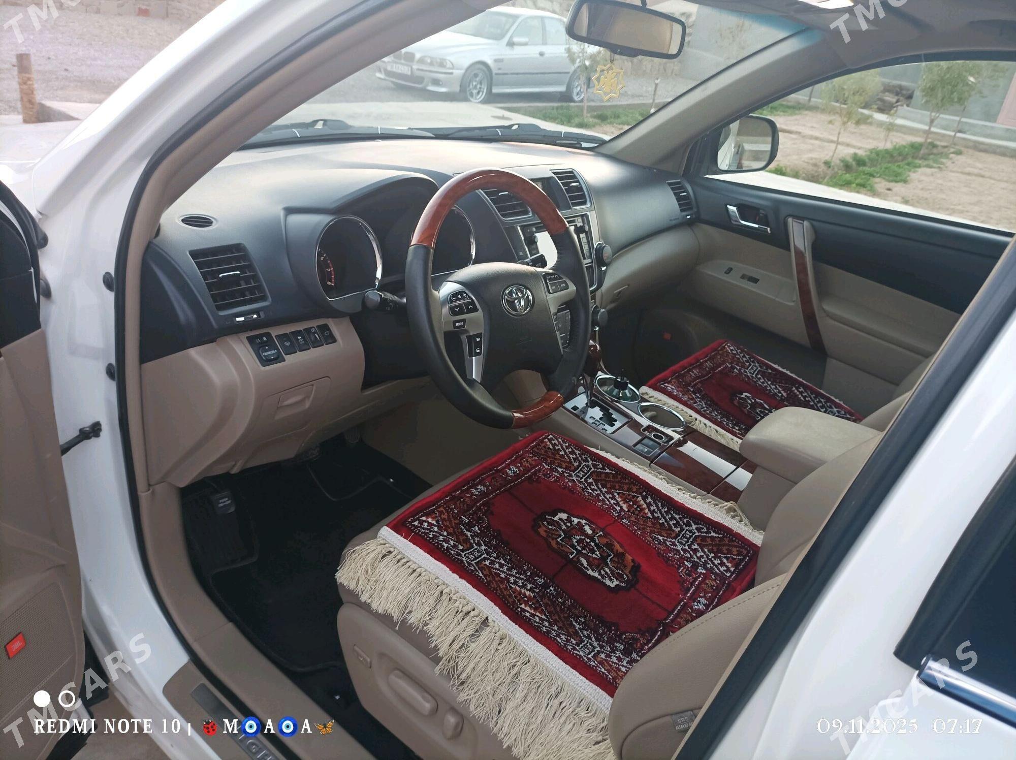 Toyota Highlander 2013 - 360 000 TMT - Магданлы - img 4