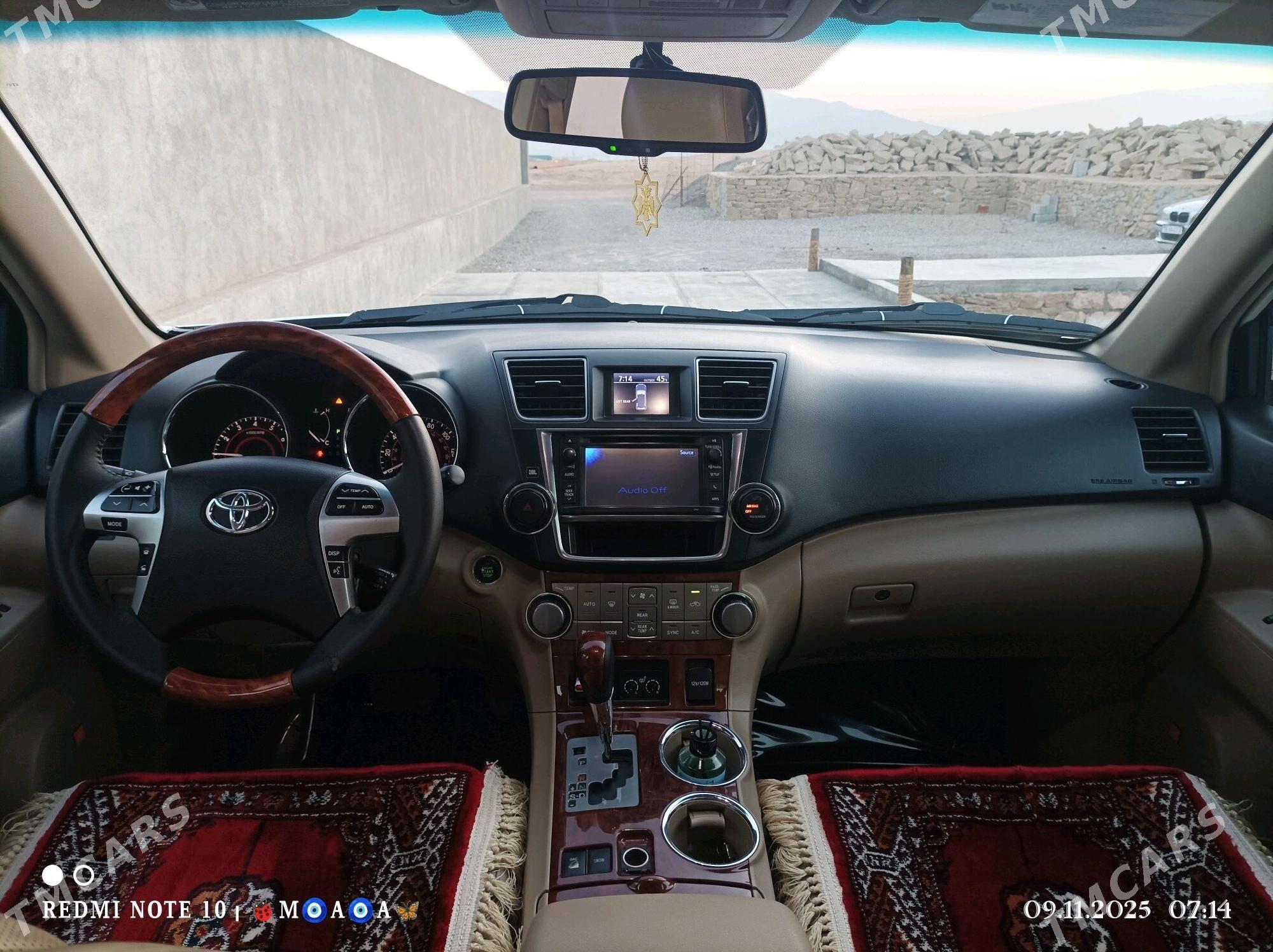 Toyota Highlander 2013 - 360 000 TMT - Магданлы - img 7